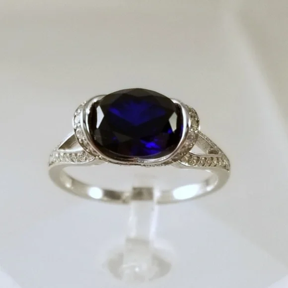 2ct Horizontal Lab Created Sapphire Ring - Picture 1 of 7